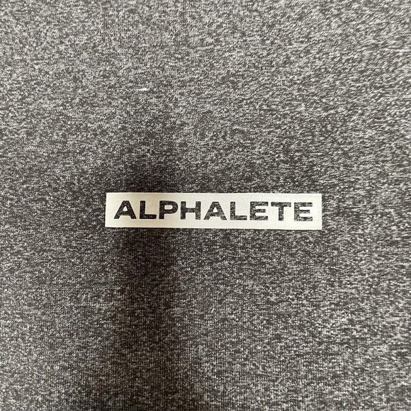 Alphalete Shirt Mens Large Heather Gray Performance Fit Athletic Gym Stretch - Picture 3 of 9